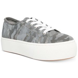 Steve Madden Emmi Sneaker